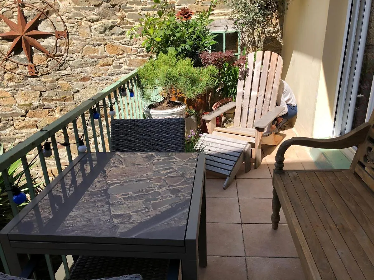 Apartamento Appartement De 1634 Avec Balcon Au Sud Sur Jardin En Plein Coeur Historique Tréguier