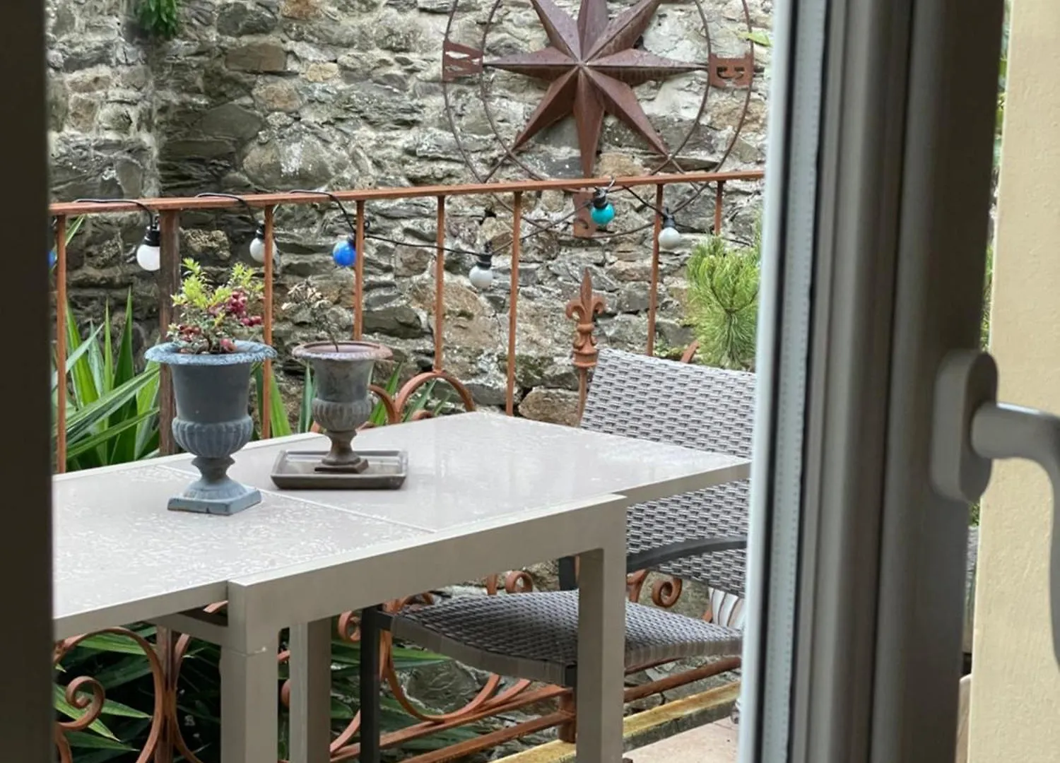 Apartamento Appartement De 1634 Avec Balcon Au Sud Sur Jardin En Plein Coeur Historique Tréguier França