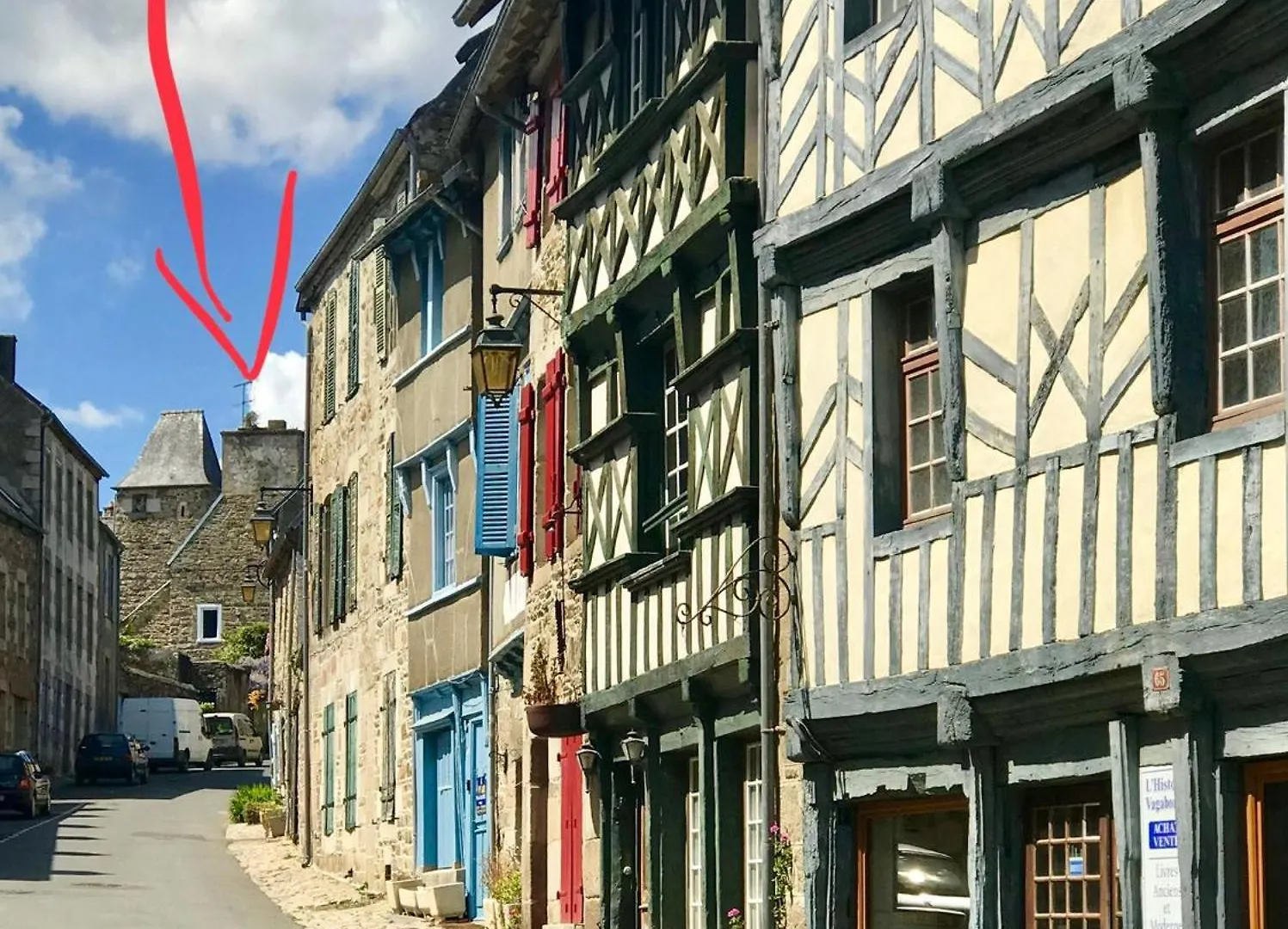 Appartement De 1634 Avec Balcon Au Sud Sur Jardin En Plein Coeur Historique Tréguier França
